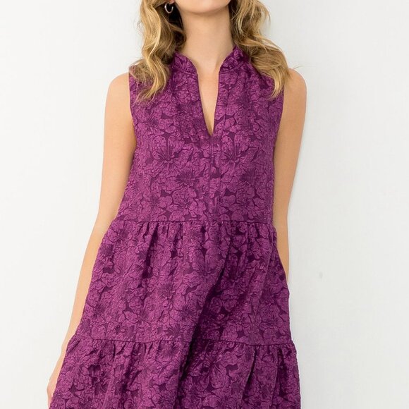 NWT THML Sleeveless Tiered Floral Textured Dress - Picture 7 of 10
